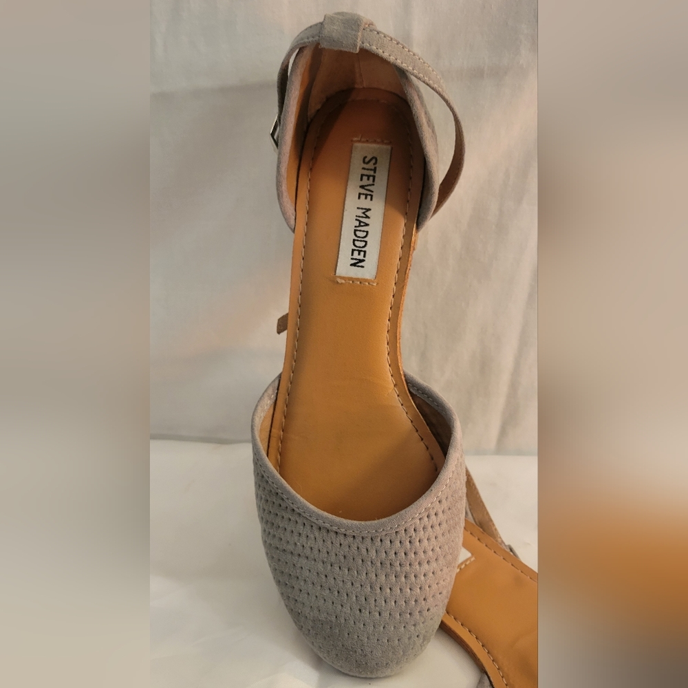 Steve Madden buckle flats